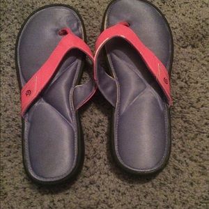 Women’s flip flops